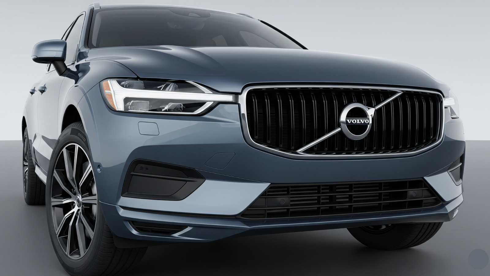 2025 Volvo XC60 Facelift Deep Dive: Design, Tech, and Powertrain Upgrades
